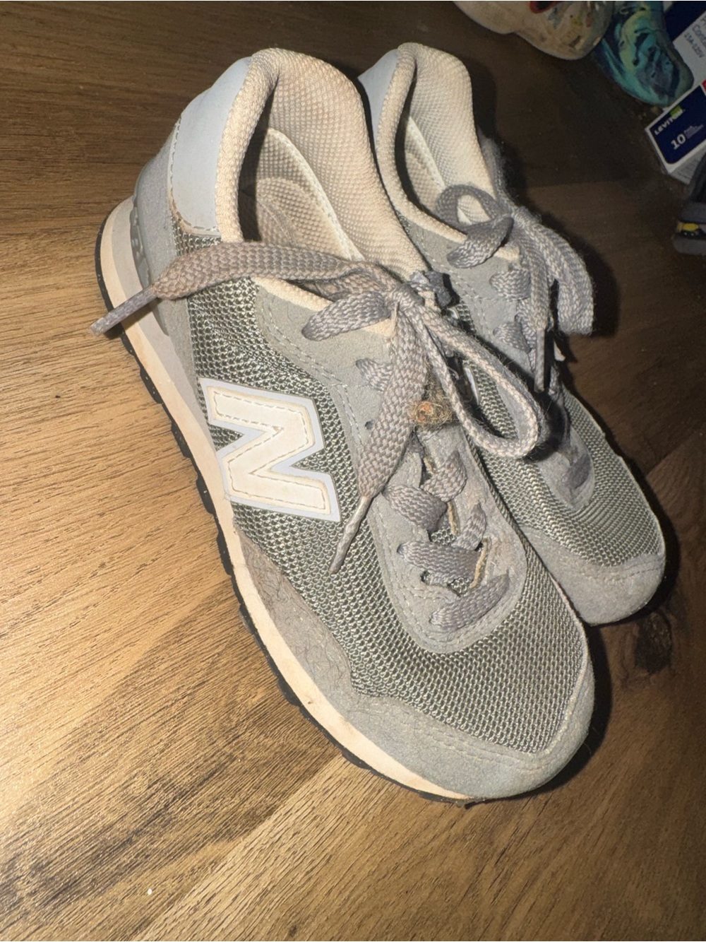 New Balance little boys Gray Mesh & Suede Sneaker